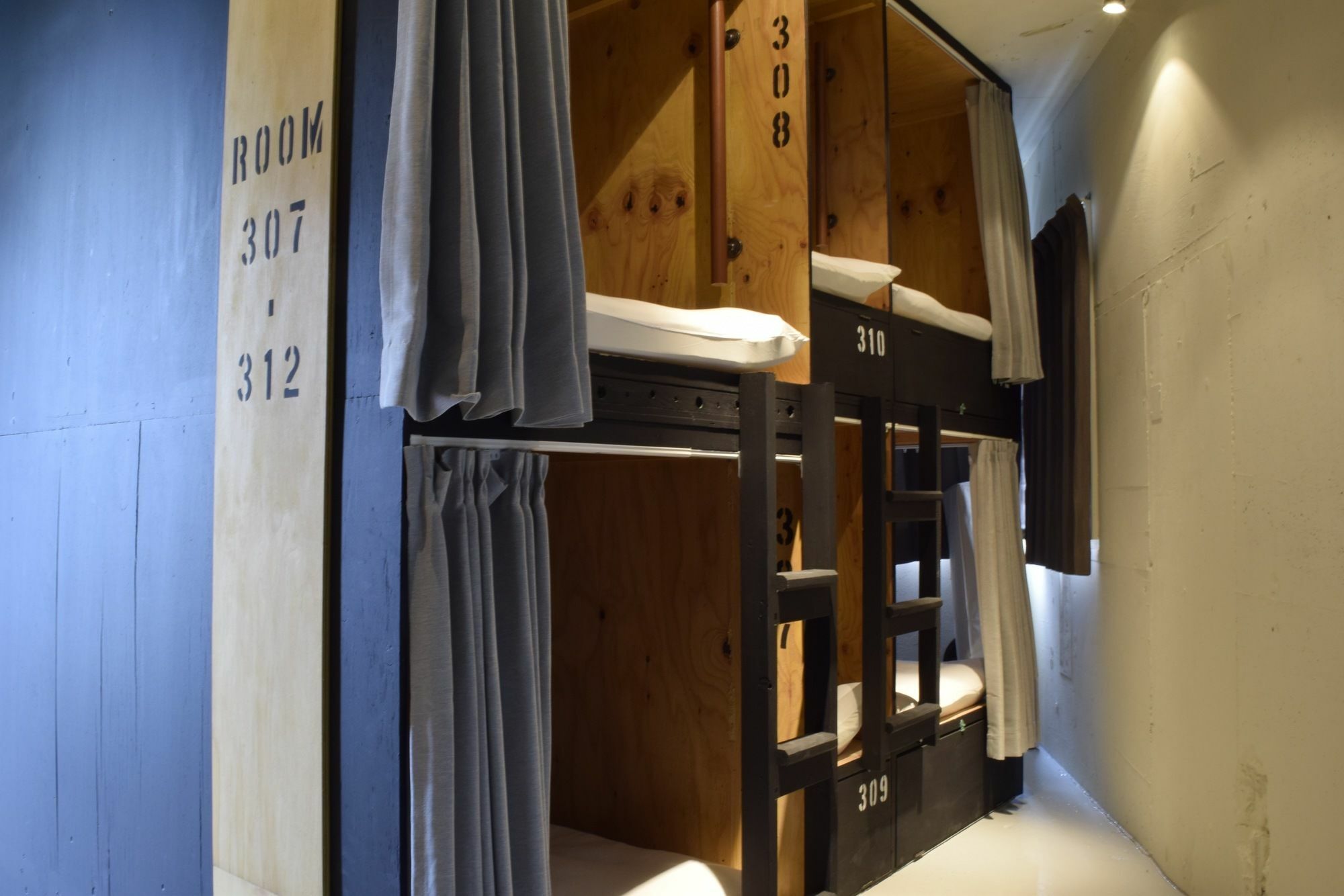 Iza Asakusa Guest House Токио Екстериор снимка