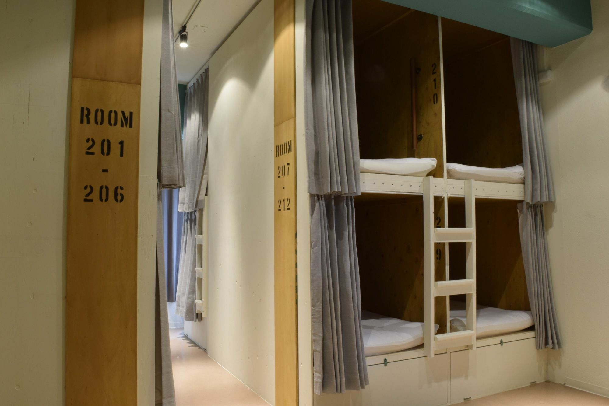 Iza Asakusa Guest House Токио Екстериор снимка